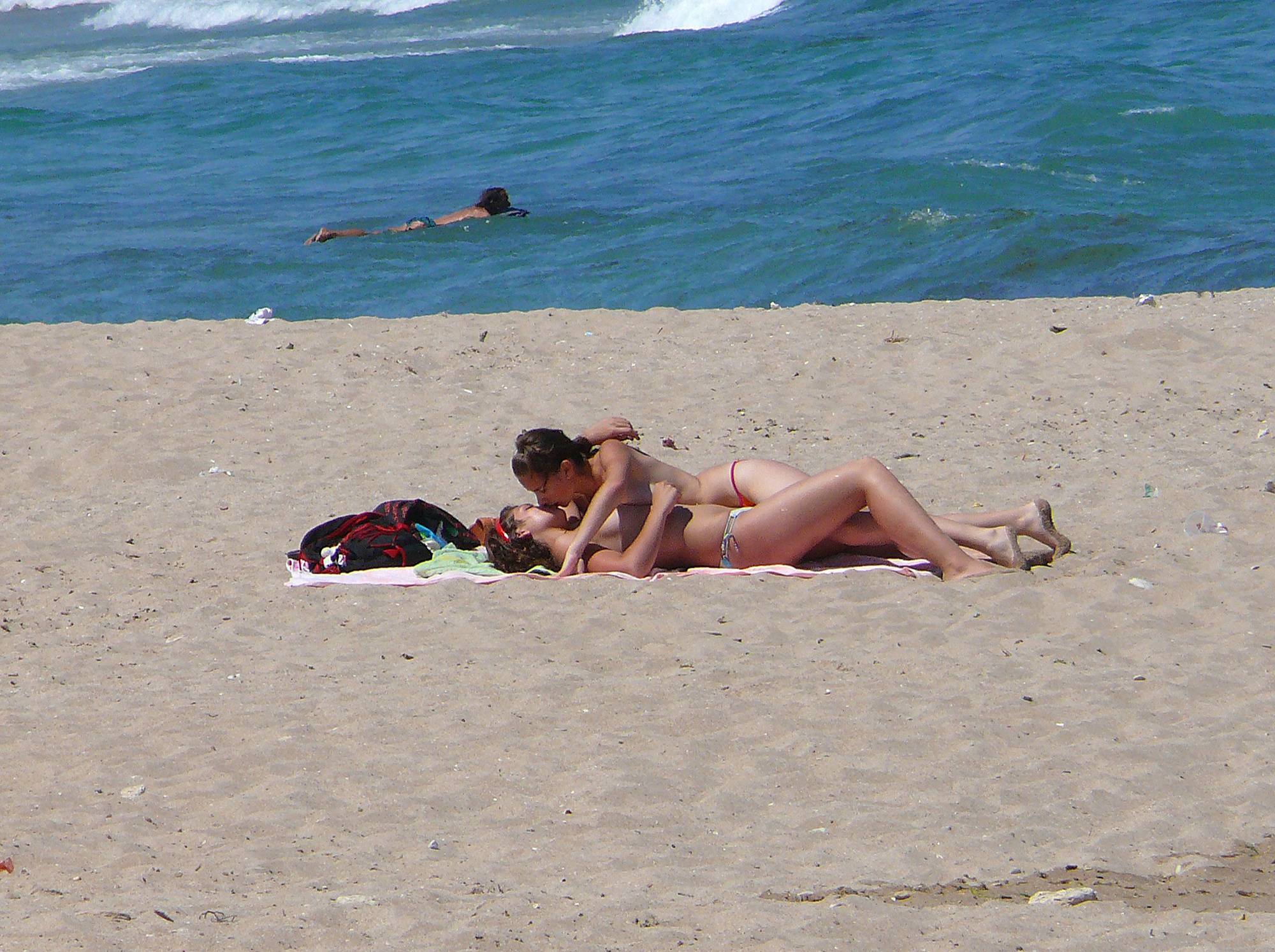 Pure Nudism Images Romanian Two Girl Lovers - 1